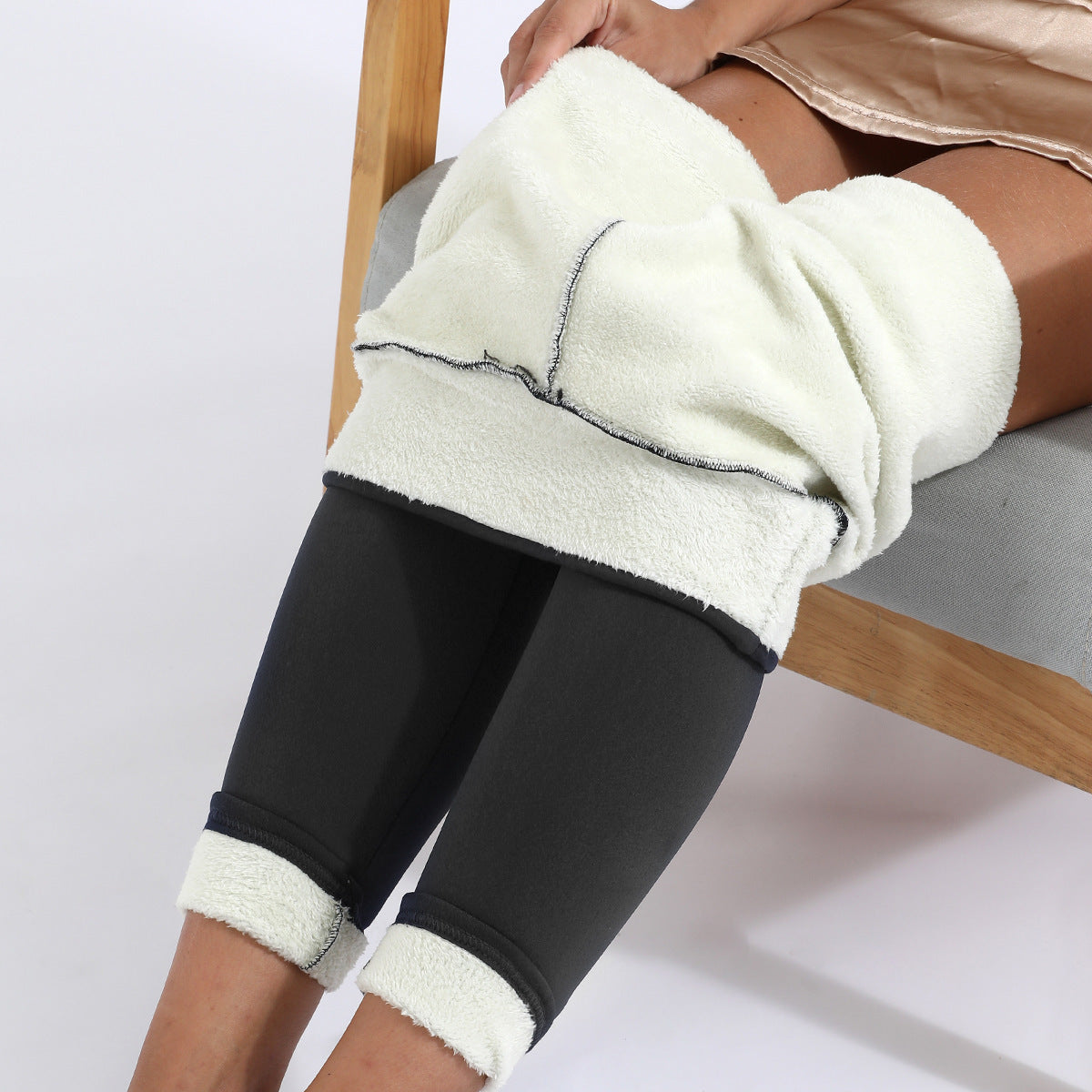 Winter Leggings: Warm, Thick &amp; Stylish for the Colder Days