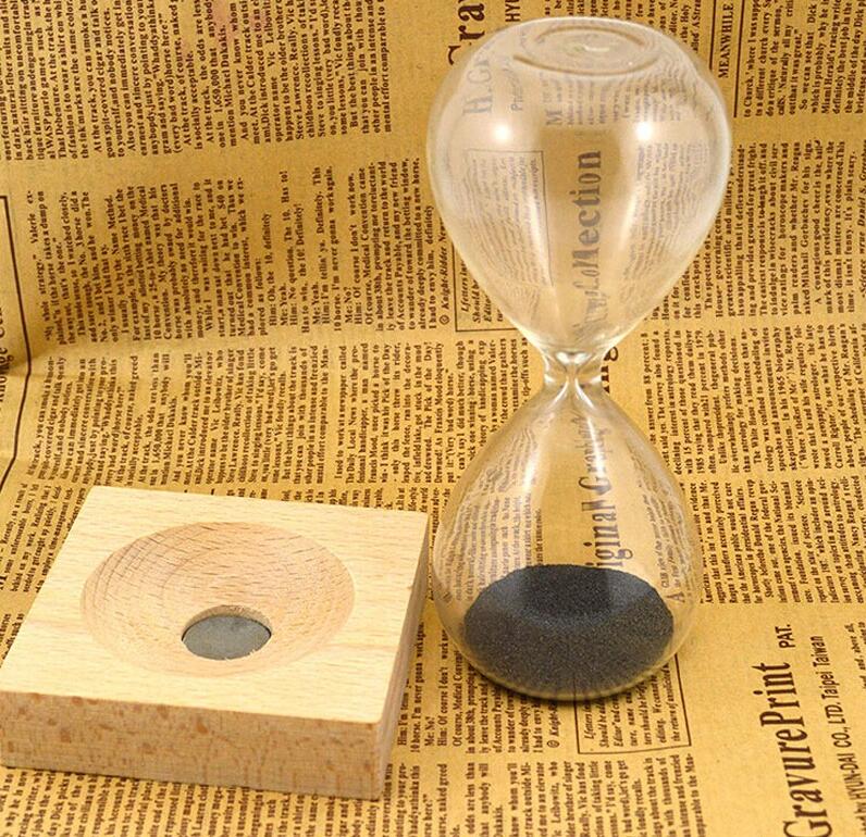 Magnetic time hourglass: A fascinating fusion of tradition and modernity