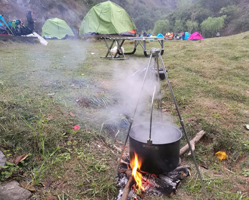 Aluminium-Feuerstativ für Outdoor-Camping