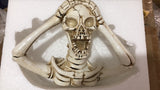 Personality Screaming Skull Statue Pendant: Make a statement! 